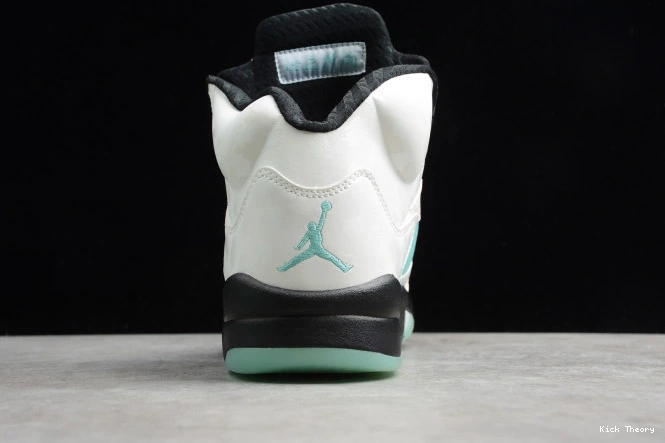 Kicked Out Shoe Store CN2932-100 Air Green Island Jordan 5 0821